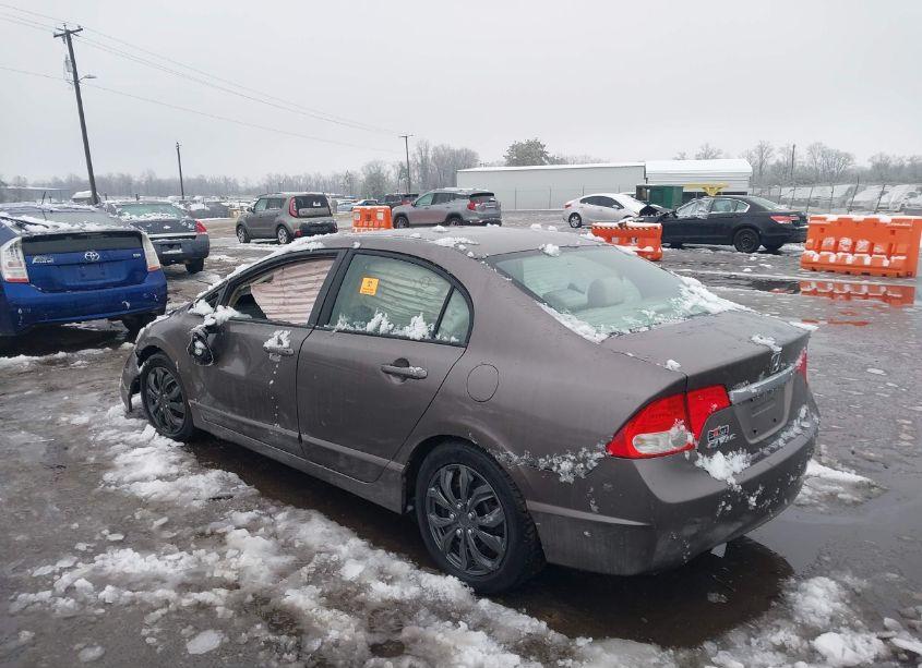 Photo 3 of 2010 Honda Civic LX (VIN 2HGFA1F56AH526681)