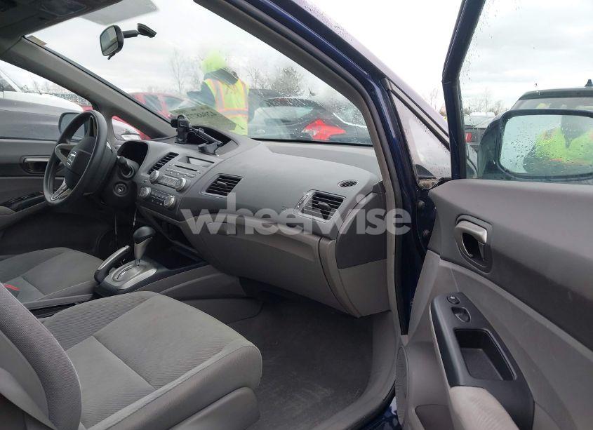 Photo 5 of 2010 Honda Civic LX (VIN 2HGFA1F56AH564587)