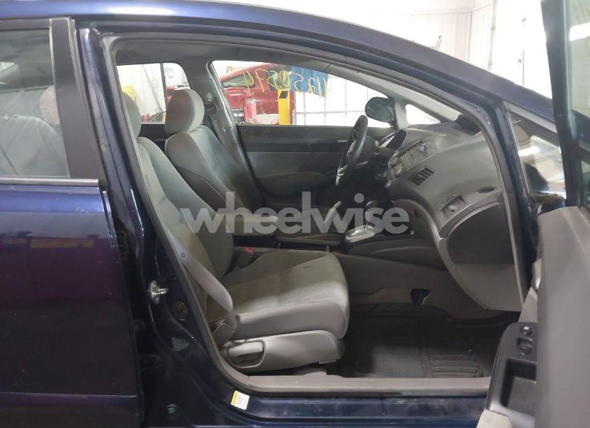 Photo 5 of 2011 Honda Civic LX (VIN 2HGFA1F56BH506514)