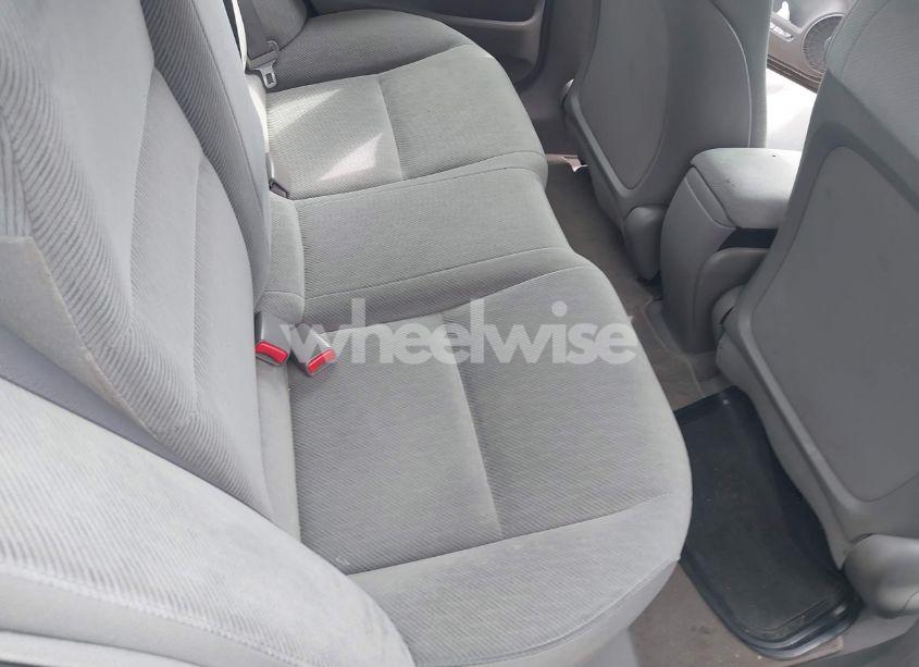 Photo 8 of 2011 Honda Civic LX (VIN 2HGFA1F56BH536953)