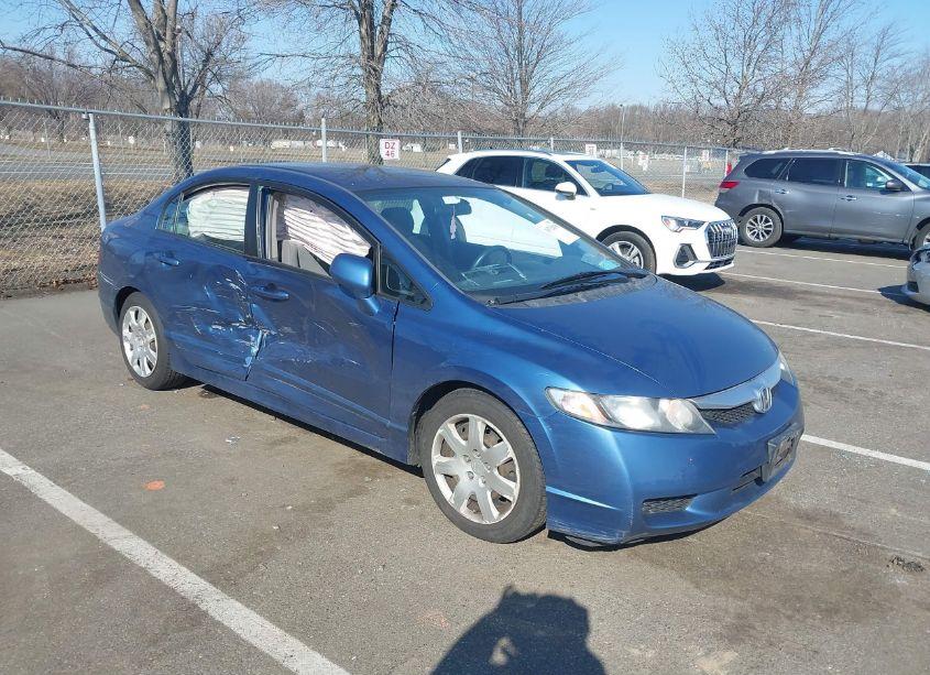 2011 Honda Civic LX (VIN 2HGFA1F56BH545751) main photo