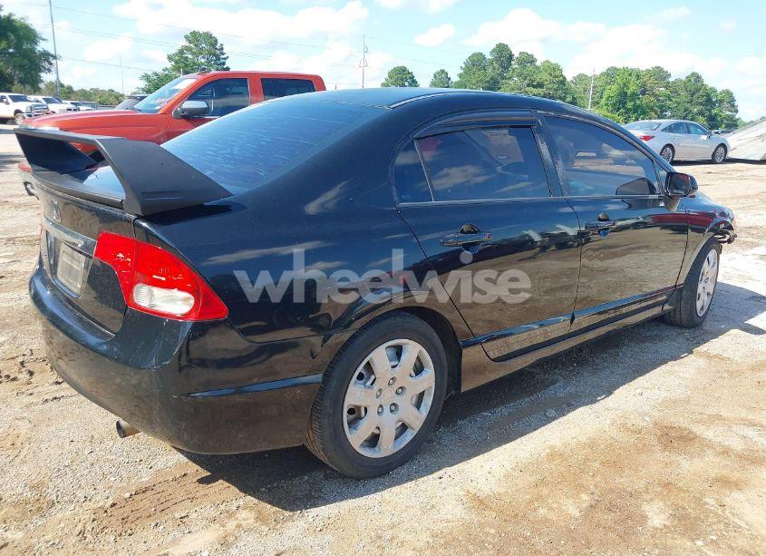 Photo 4 of 2010 Honda Civic LX (VIN 2HGFA1F57AH307938)