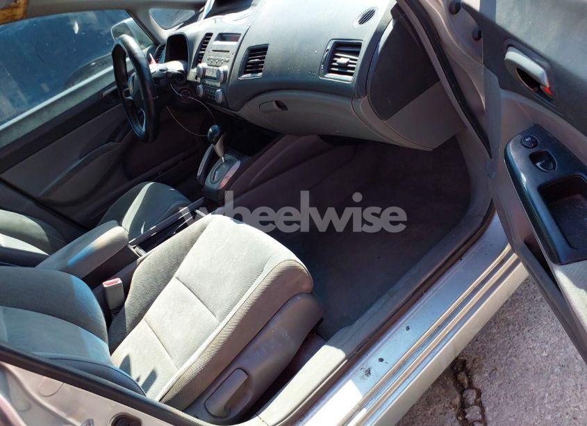 Photo 5 of 2010 Honda Civic LX (VIN 2HGFA1F57AH321371)