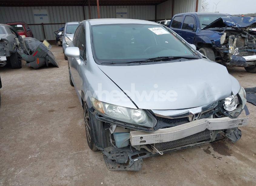 2010 Honda Civic LX (VIN 2HGFA1F57AH326800) main photo