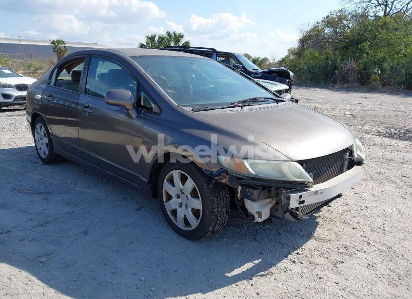 2010 Honda Civic LX (VIN 2HGFA1F57AH524261) main photo