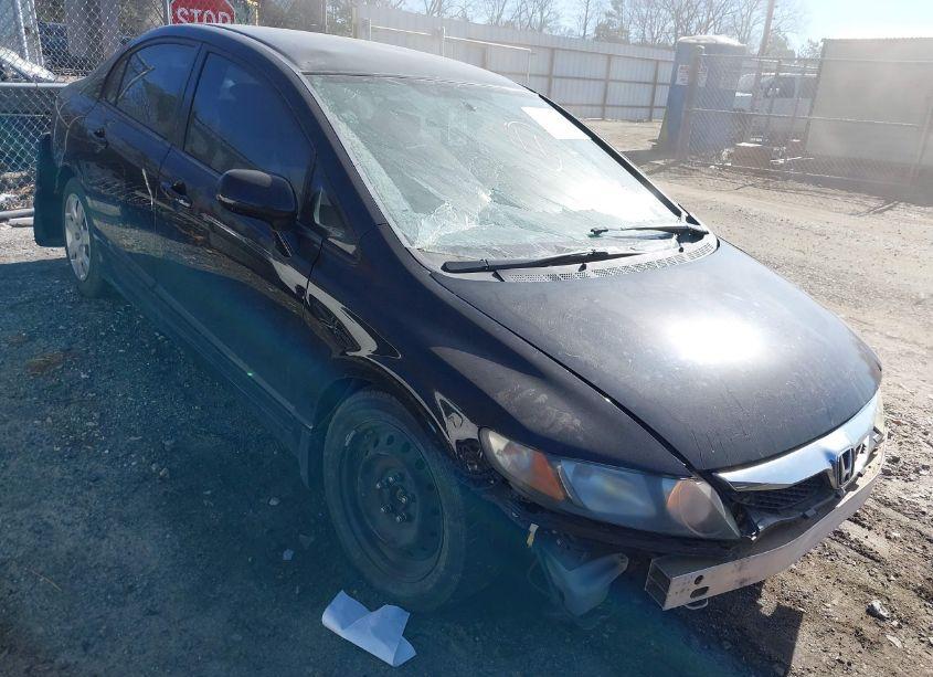 2010 Honda Civic LX (VIN 2HGFA1F57AH563447) main photo