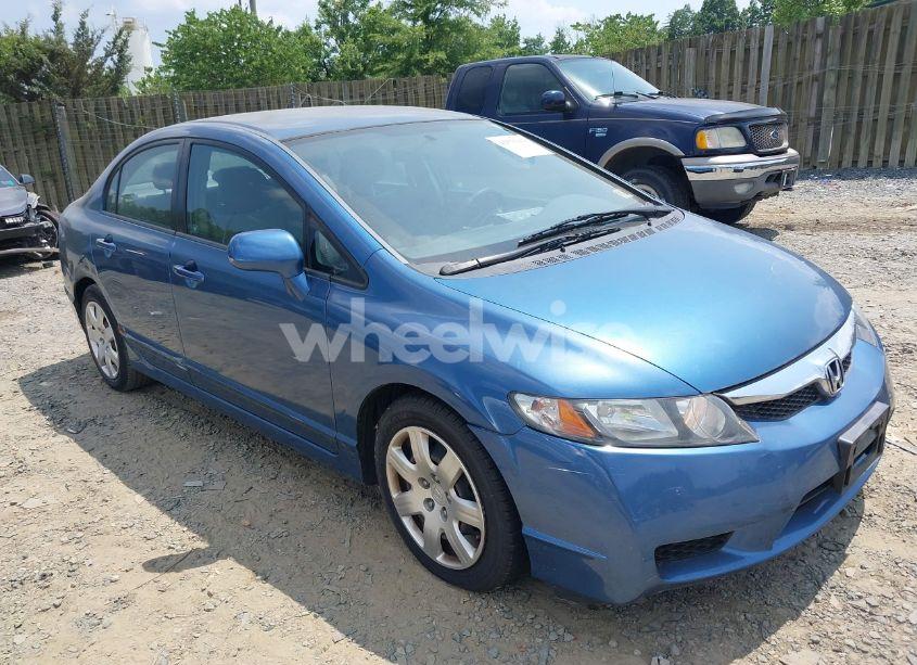 2010 Honda Civic LX (VIN 2HGFA1F57AH563559) main photo