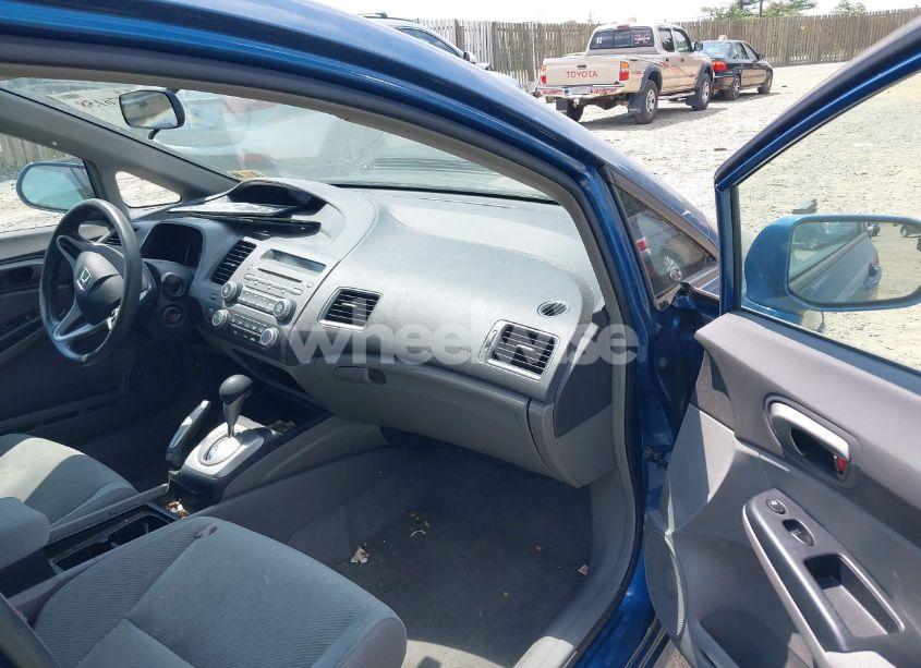 Photo 5 of 2010 Honda Civic LX (VIN 2HGFA1F57AH563559)