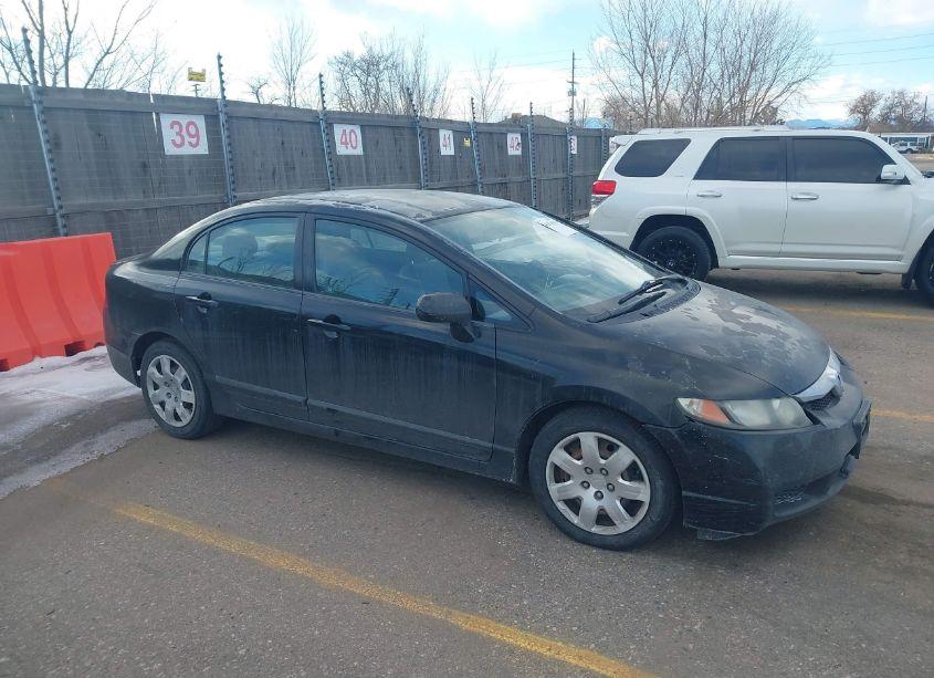 2010 Honda Civic LX (VIN 2HGFA1F57AH576036) main photo