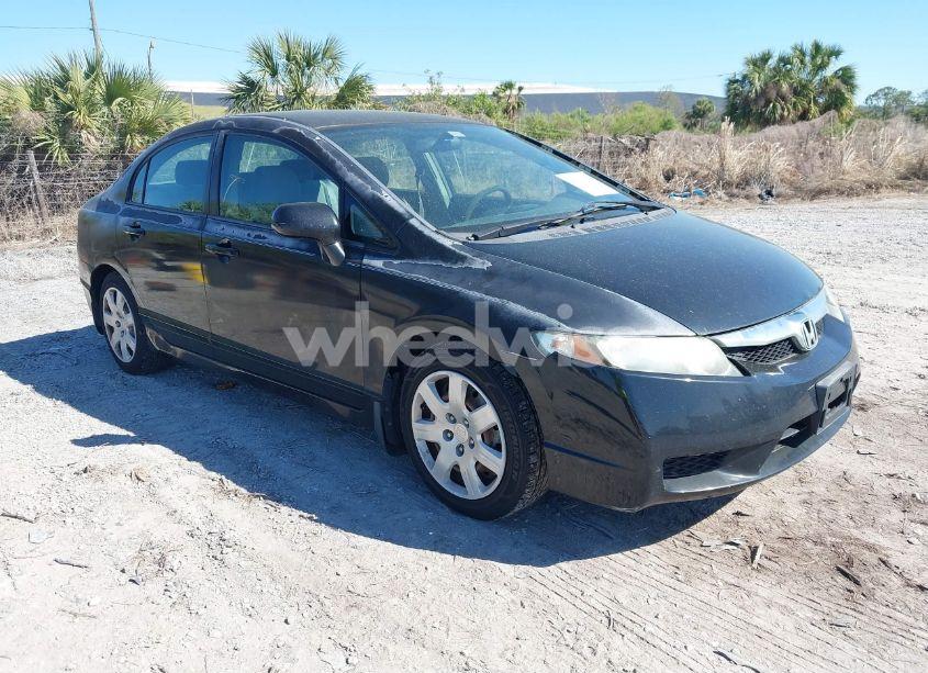 2010 Honda Civic LX (VIN 2HGFA1F57AH576067) main photo