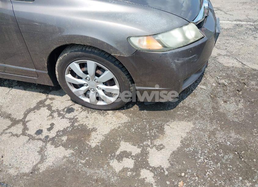 Photo 13 of 2010 Honda Civic LX (VIN 2HGFA1F57AH580295)