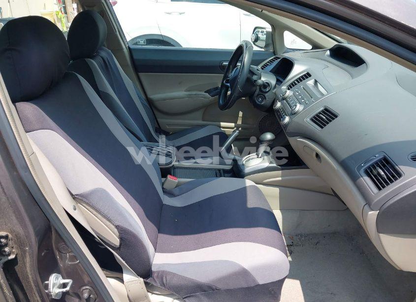 Photo 5 of 2010 Honda Civic LX (VIN 2HGFA1F57AH580295)