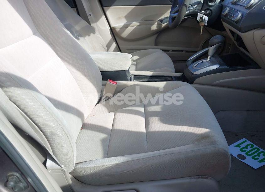 Photo 5 of 2010 Honda Civic LX (VIN 2HGFA1F57AH582595)