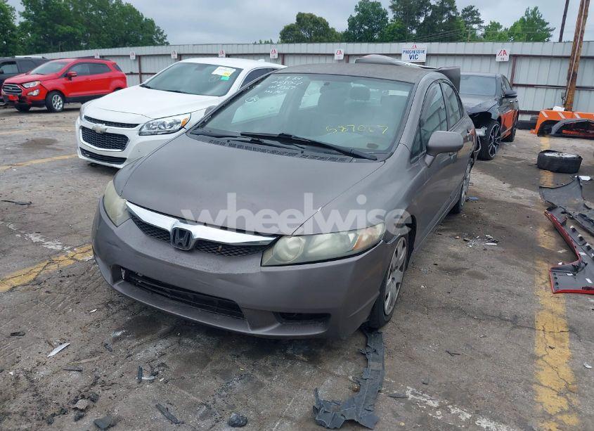 Photo 2 of 2010 Honda Civic LX (VIN 2HGFA1F57AH587067)