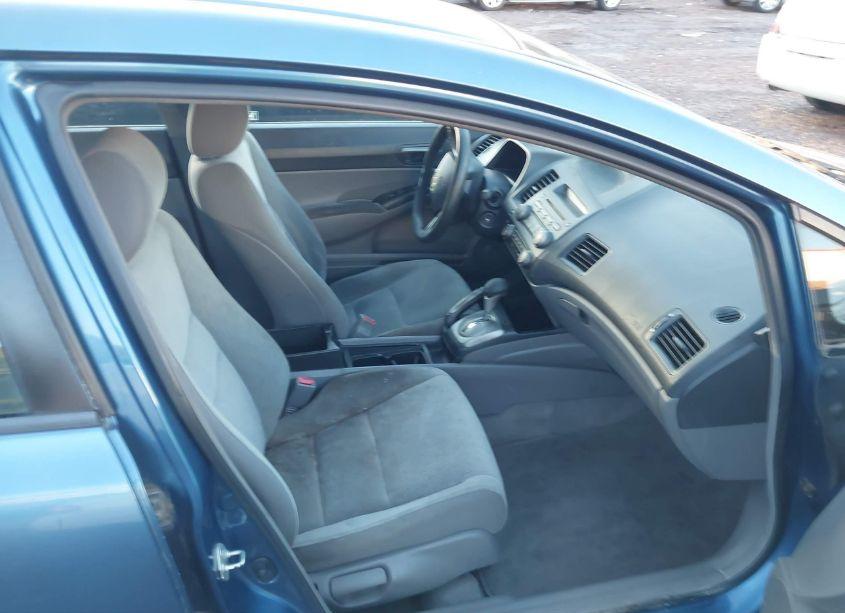 Photo 5 of 2011 Honda Civic LX (VIN 2HGFA1F57BH514122)