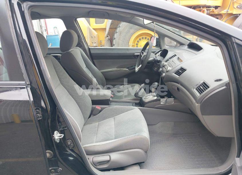 Photo 5 of 2010 Honda Civic LX (VIN 2HGFA1F58AH321072)