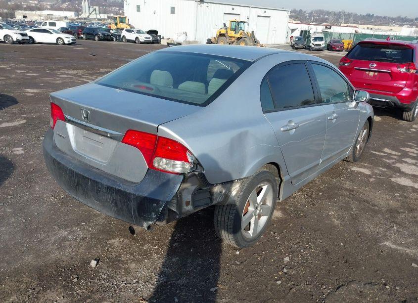 Photo 4 of 2010 Honda Civic LX (VIN 2HGFA1F58AH530103)