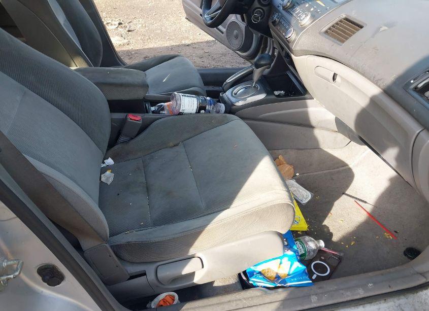 Photo 5 of 2010 Honda Civic LX (VIN 2HGFA1F58AH530103)