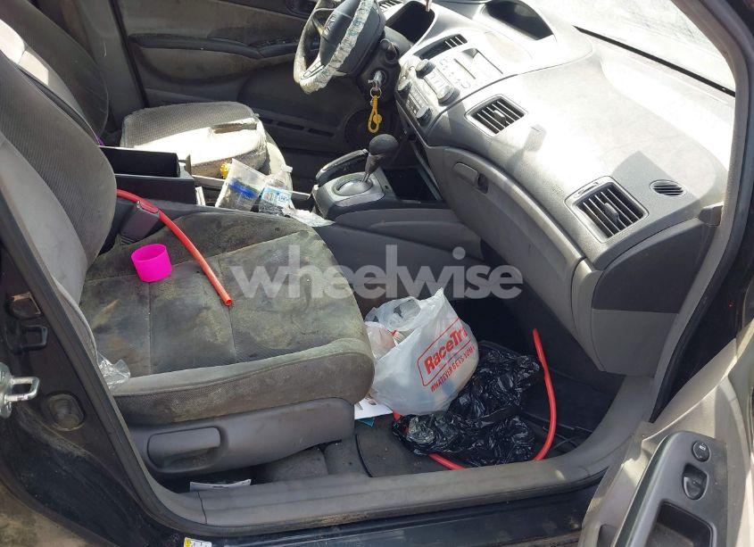 Photo 5 of 2010 Honda Civic LX (VIN 2HGFA1F58AH547483)