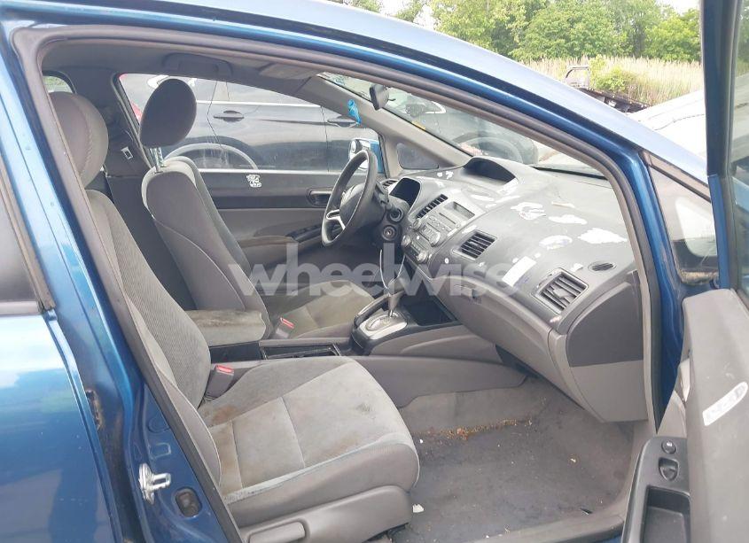 Photo 5 of 2010 Honda Civic LX (VIN 2HGFA1F58AH560525)