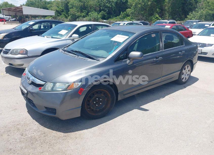 Photo 2 of 2010 Honda Civic LX (VIN 2HGFA1F58AH577101)