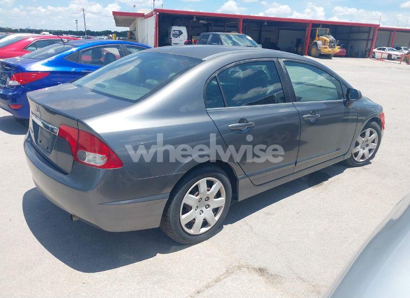 Photo 4 of 2010 Honda Civic LX (VIN 2HGFA1F58AH577101)