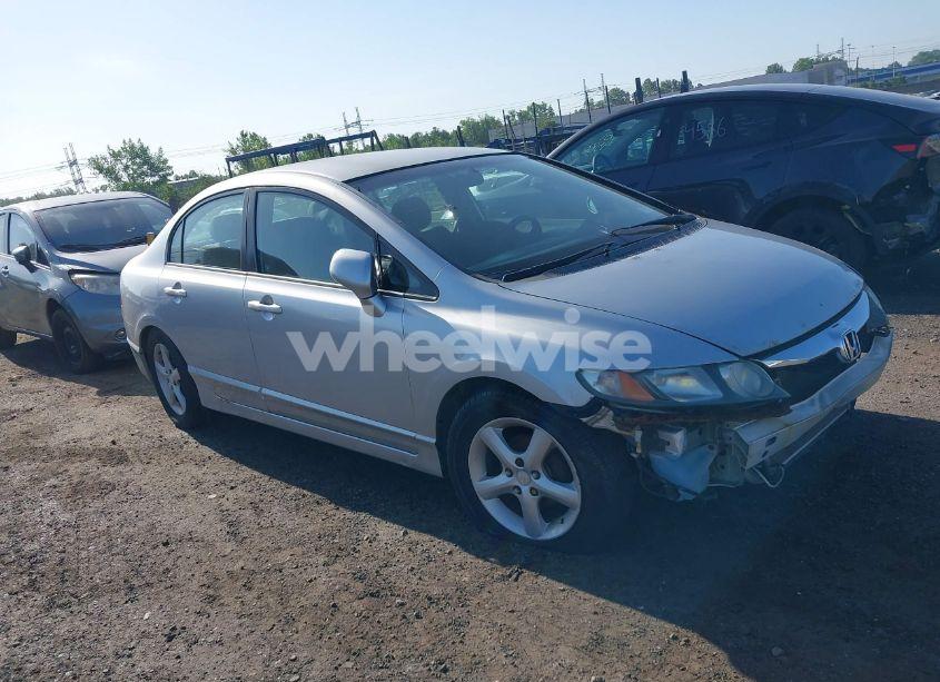 2011 Honda Civic LX (VIN 2HGFA1F58BH309635) main photo
