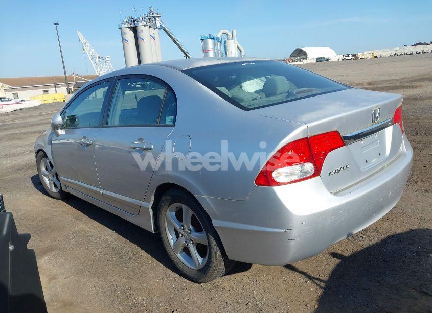 Photo 3 of 2011 Honda Civic LX (VIN 2HGFA1F58BH309635)