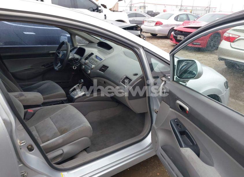 Photo 5 of 2011 Honda Civic LX (VIN 2HGFA1F58BH523279)