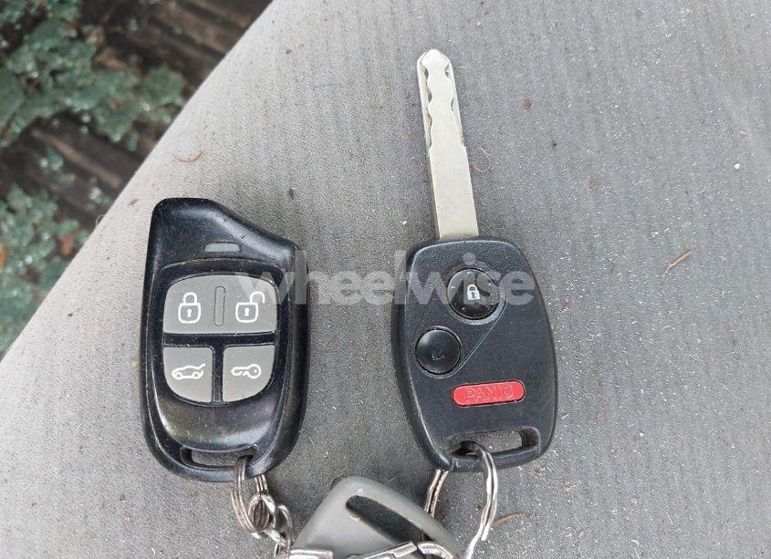 Photo 11 of 2011 Honda Civic LX (VIN 2HGFA1F58BH524920)