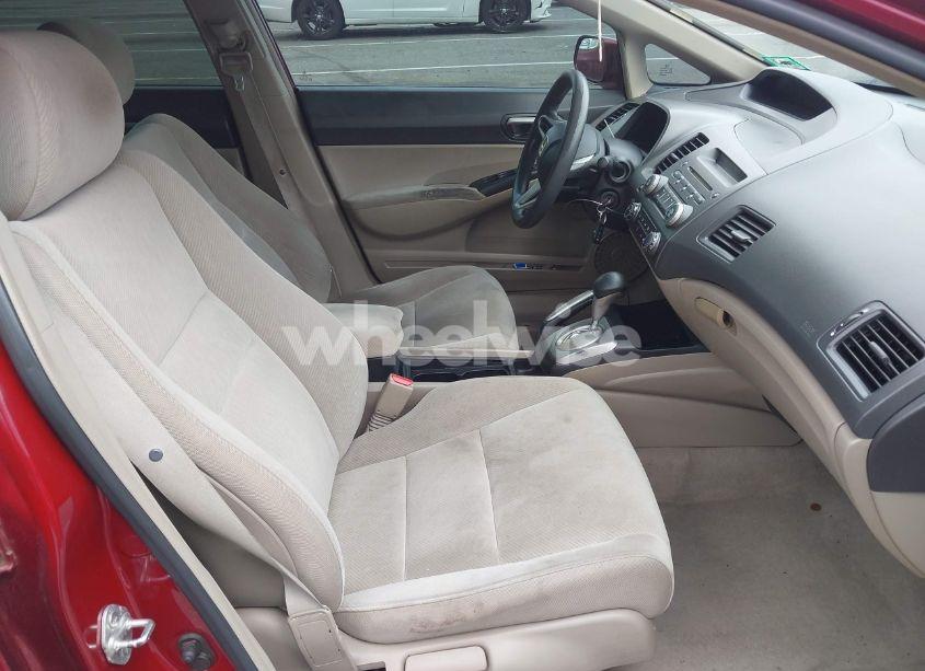 Photo 5 of 2011 Honda Civic LX (VIN 2HGFA1F58BH526876)