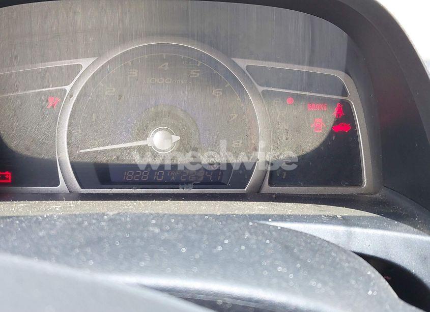 Photo 7 of 2011 Honda Civic LX (VIN 2HGFA1F58BH548344)