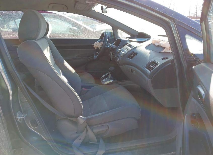 Photo 5 of 2010 Honda Civic LX (VIN 2HGFA1F59AH323865)