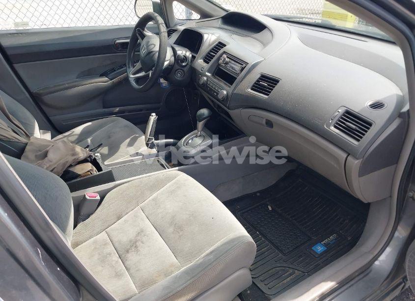 Photo 5 of 2010 Honda Civic LX (VIN 2HGFA1F59AH327009)