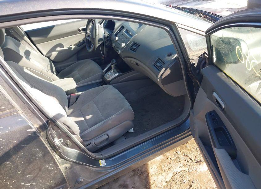 Photo 5 of 2010 Honda Civic LX (VIN 2HGFA1F59AH553535)