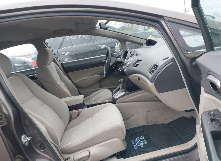 Photo 5 of 2010 Honda Civic LX (VIN 2HGFA1F59AH569847)