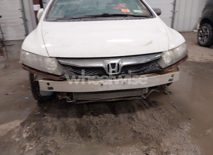 Photo 6 of 2011 Honda Civic LX (VIN 2HGFA1F59BH525915)