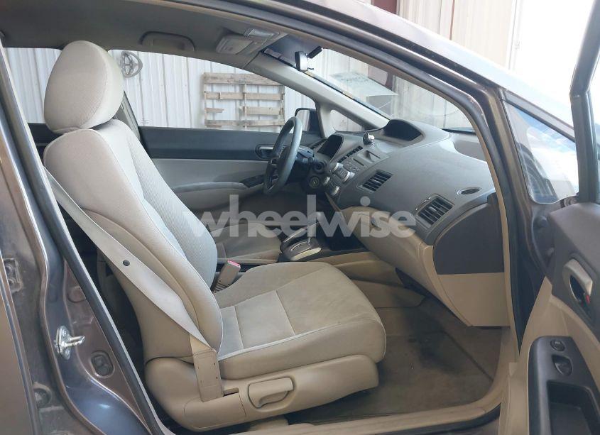 Photo 5 of 2010 Honda Civic LX (VIN 2HGFA1F5XAH513500)