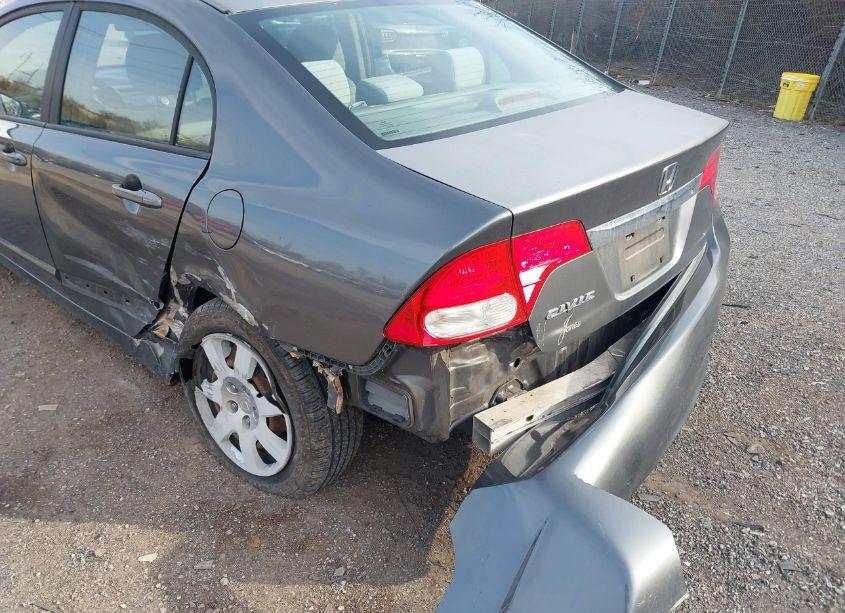 Photo 6 of 2010 Honda Civic LX (VIN 2HGFA1F5XAH530331)