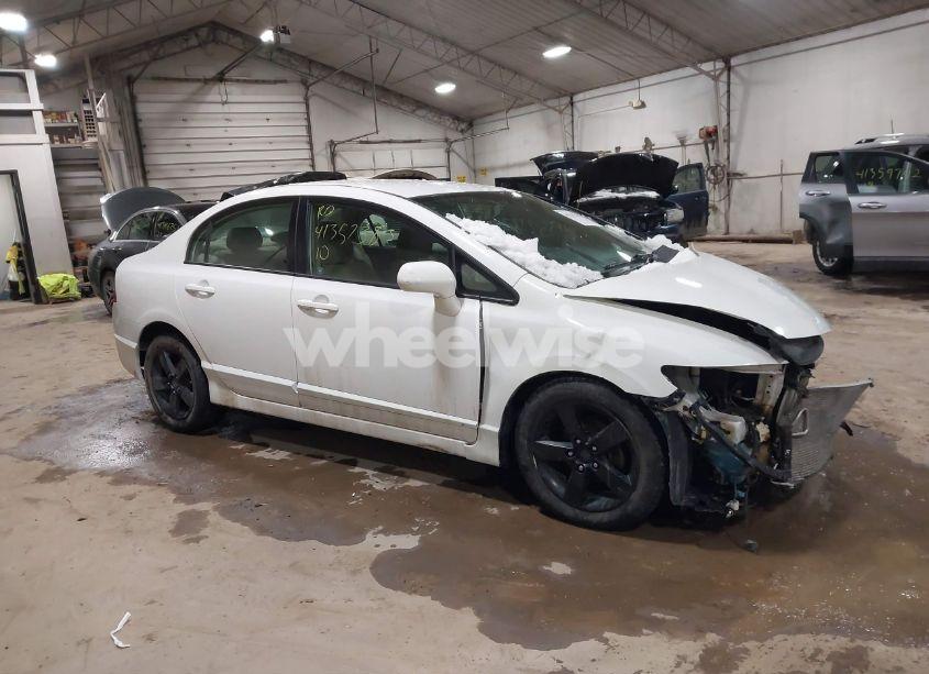 2010 Honda Civic LX (VIN 2HGFA1F5XAH543323) main photo