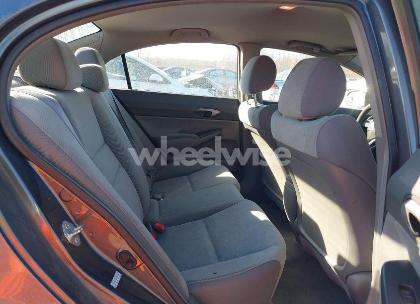 Photo 8 of 2011 Honda Civic LX (VIN 2HGFA1F5XBH532310)