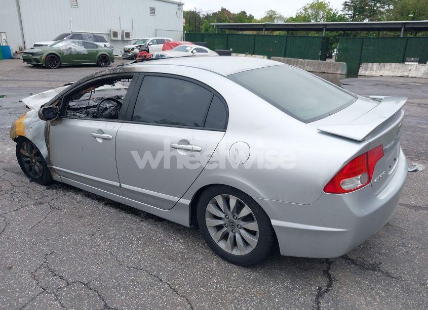 Photo 3 of 2010 Honda Civic EX (VIN 2HGFA1F82AH301832)