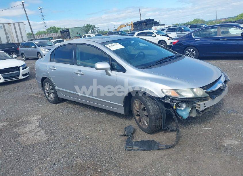 2011 Honda Civic EX (VIN 2HGFA1F88BH521512) main photo