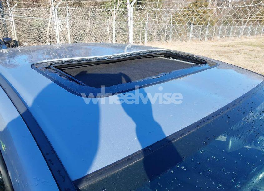 Photo 6 of 2010 Honda Civic EX-L (VIN 2HGFA1F90AH523150)