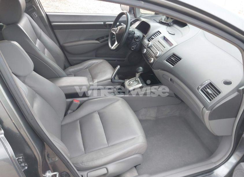 Photo 5 of 2010 Honda Civic EX-L (VIN 2HGFA1F93AH308636)