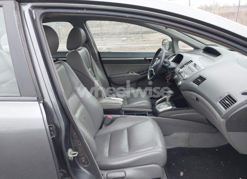 Photo 5 of 2010 Honda Civic EX-L (VIN 2HGFA1F95AH562347)