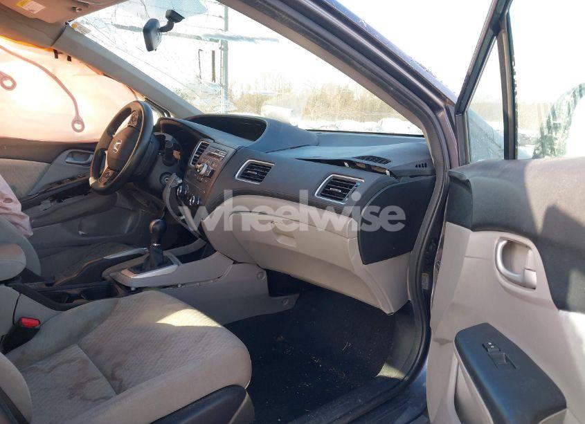 Photo 5 of 2014 Honda Civic LX (VIN 2HGFB2E59EH530847)