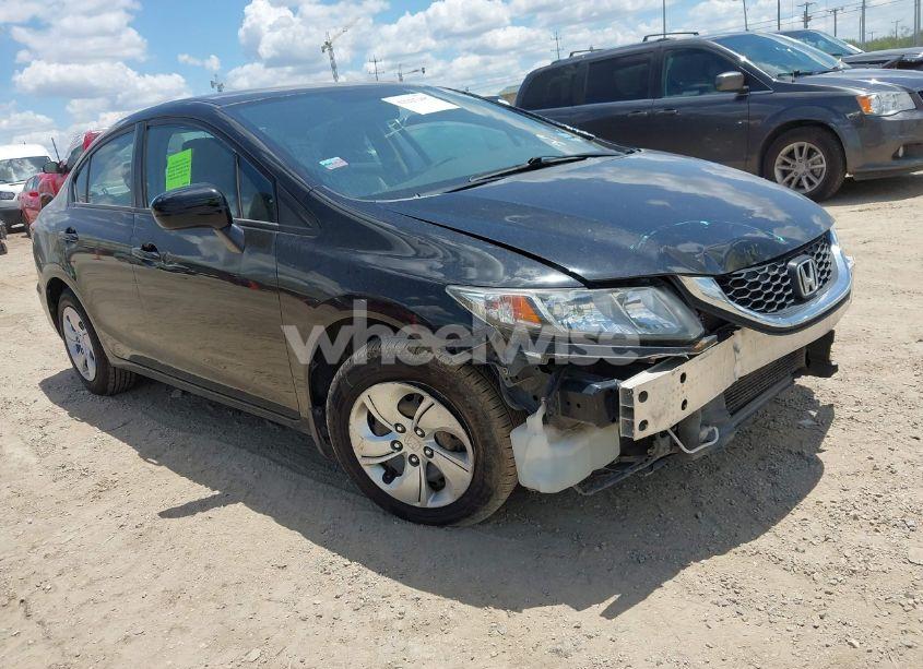 2015 Honda Civic LX (VIN 2HGFB2F4XFH059038) main photo