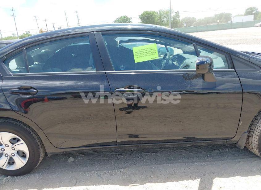 Photo 14 of 2015 Honda Civic LX (VIN 2HGFB2F4XFH059038)