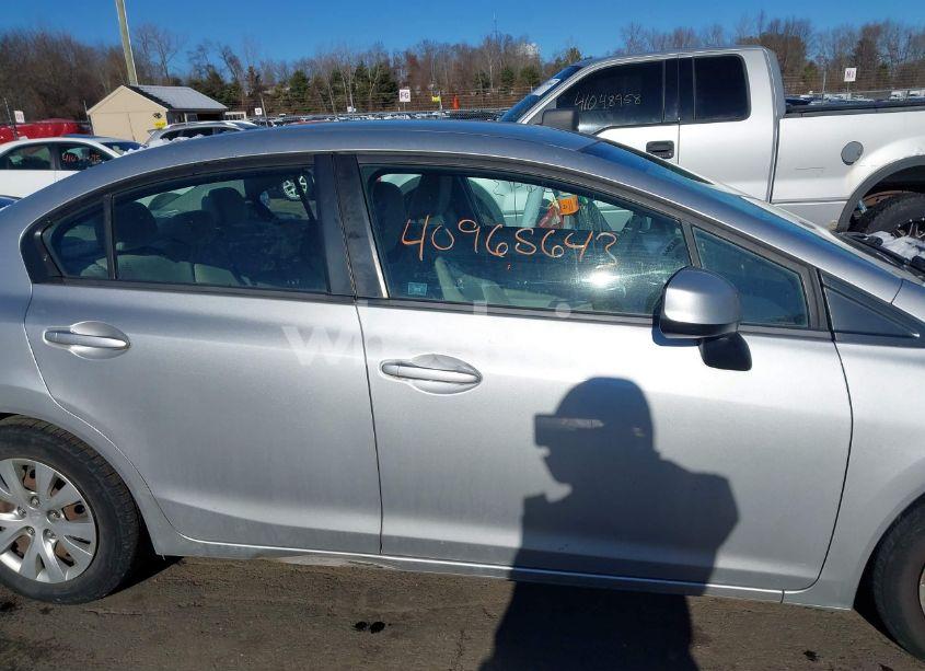 Photo 12 of 2012 Honda Civic LX (VIN 2HGFB2F50CH301713)